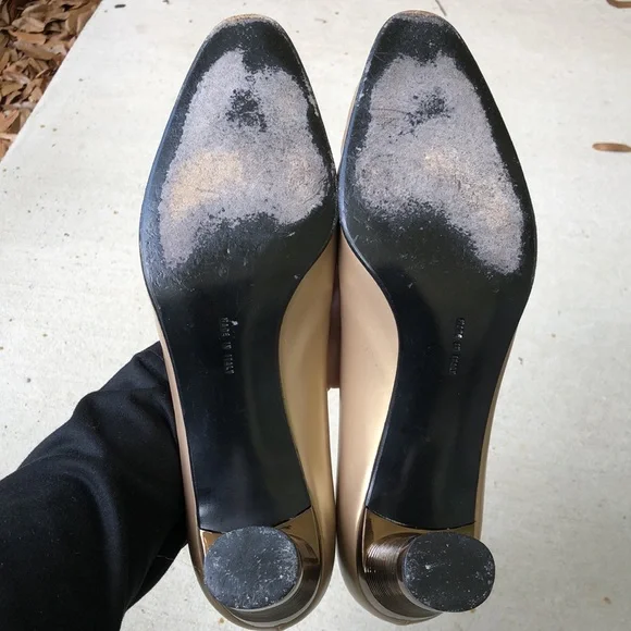 Like new! - SALVATORE FERRAGAMO Metallic Pumps Heels - Picture 9 of 10